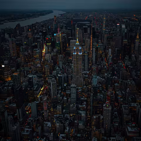 Neon hours

The city doesn’t truly wake up until the sun goes down and the neon lights turn on. There is a whole different mood to the streets after dark—the blur of passing traffic, the glow of the storefronts, and the endless sea of headlights creating 